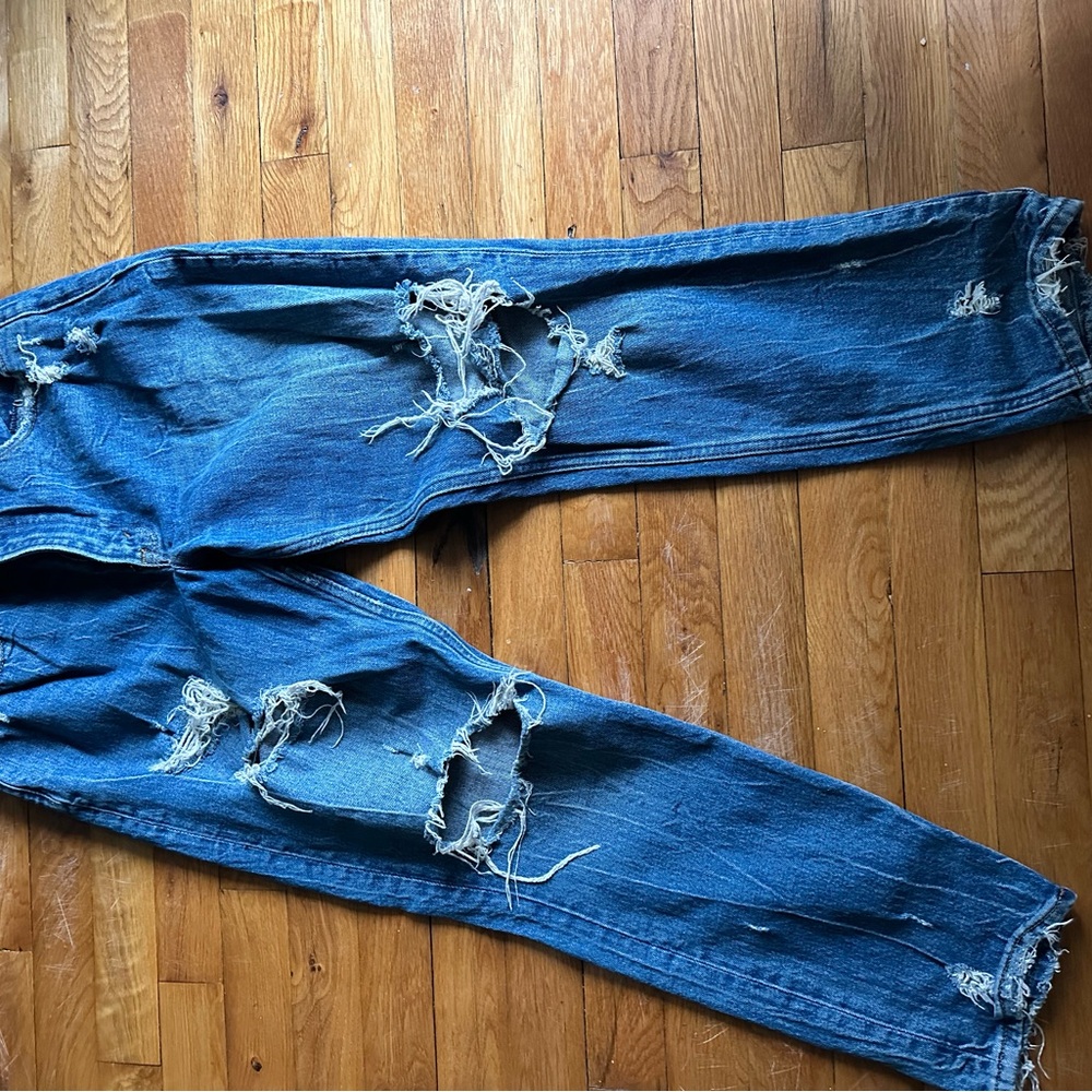 Abercrombie & Fitch High Rise Mom Jeans - Blue